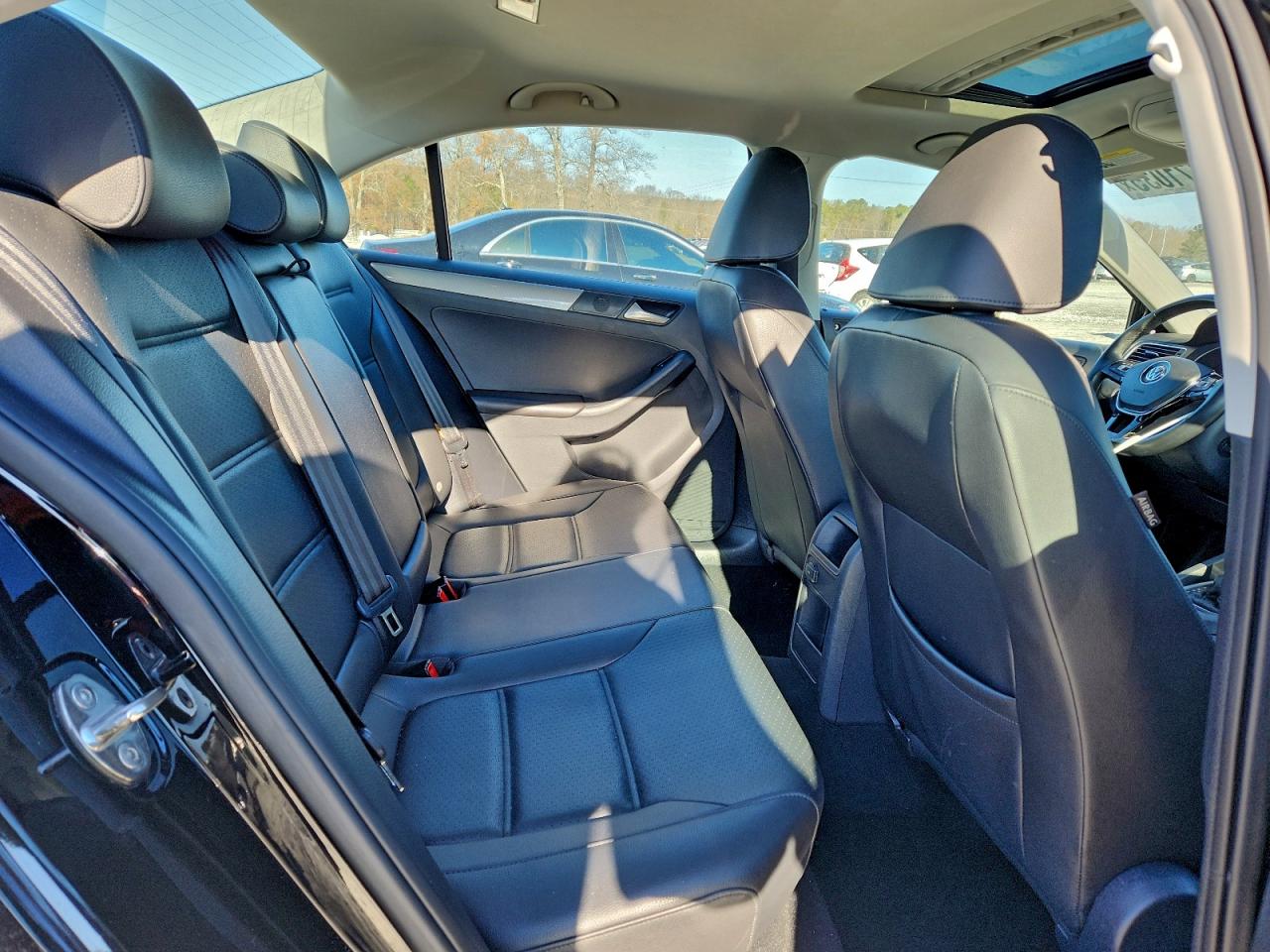 2017 VOLKSWAGEN JETTA SE photo 10
