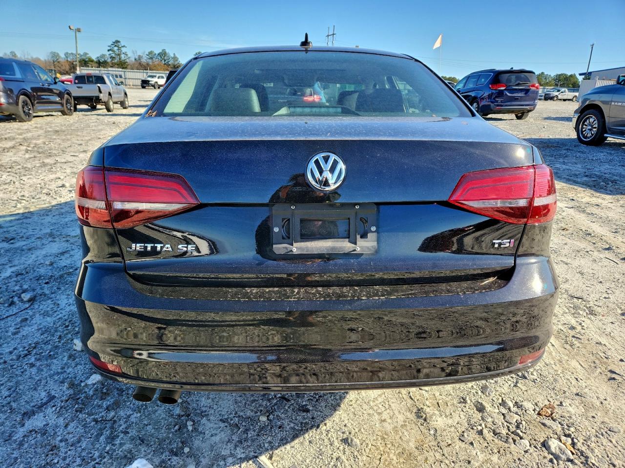 2017 VOLKSWAGEN JETTA SE photo 6