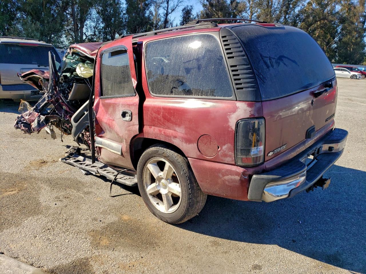 2003 CHEVROLET TAHOE C1500 photo 2