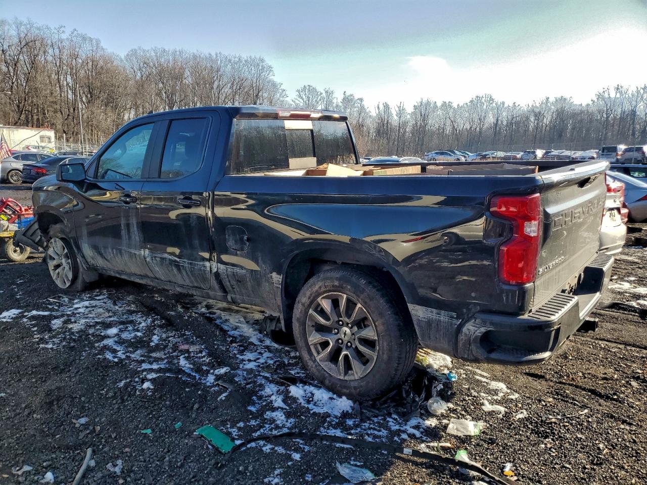 2020 CHEVROLET SILVERADO K1500 RST photo 2