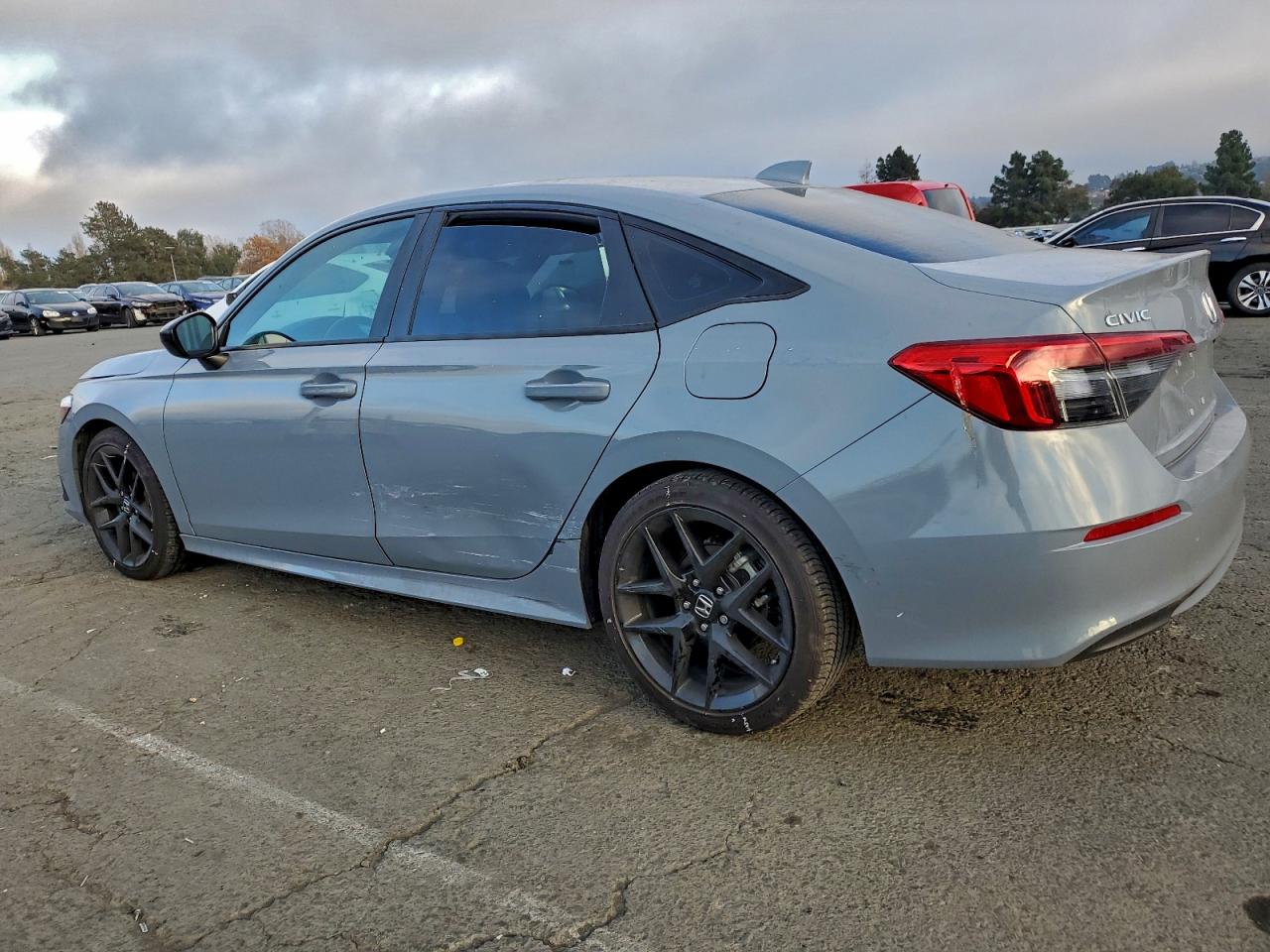 2024 HONDA CIVIC SPORT photo 2