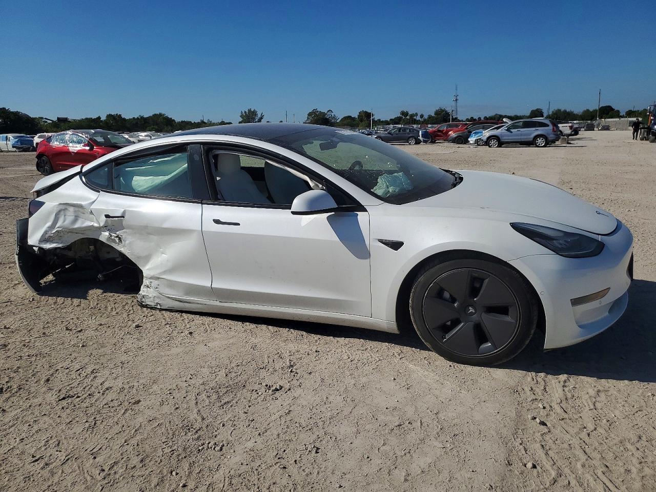 2021 TESLA MODEL 3 photo 4