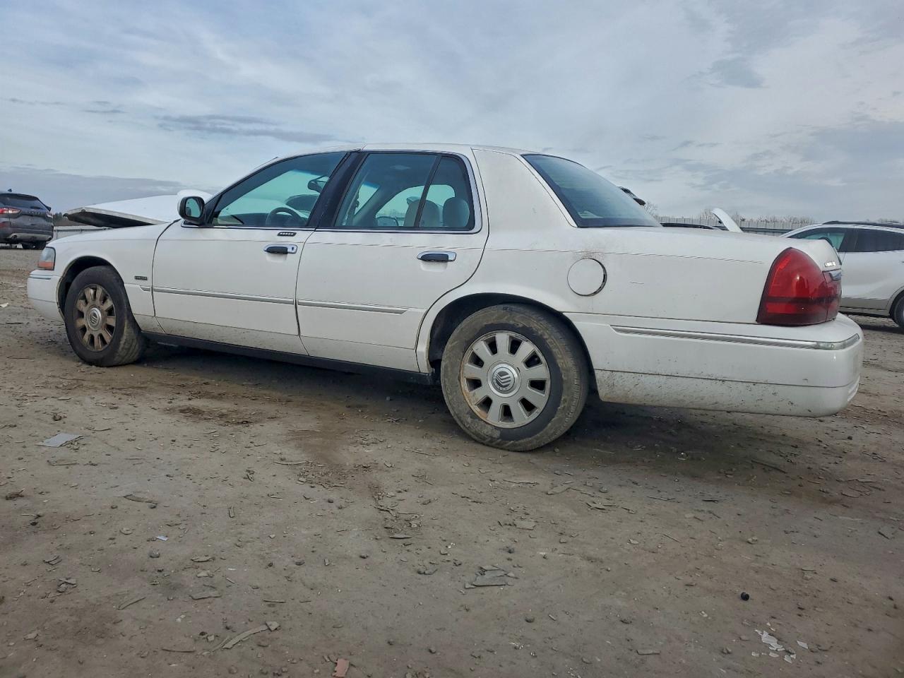 2003 MERCURY GRAND MARQUIS LS photo 2