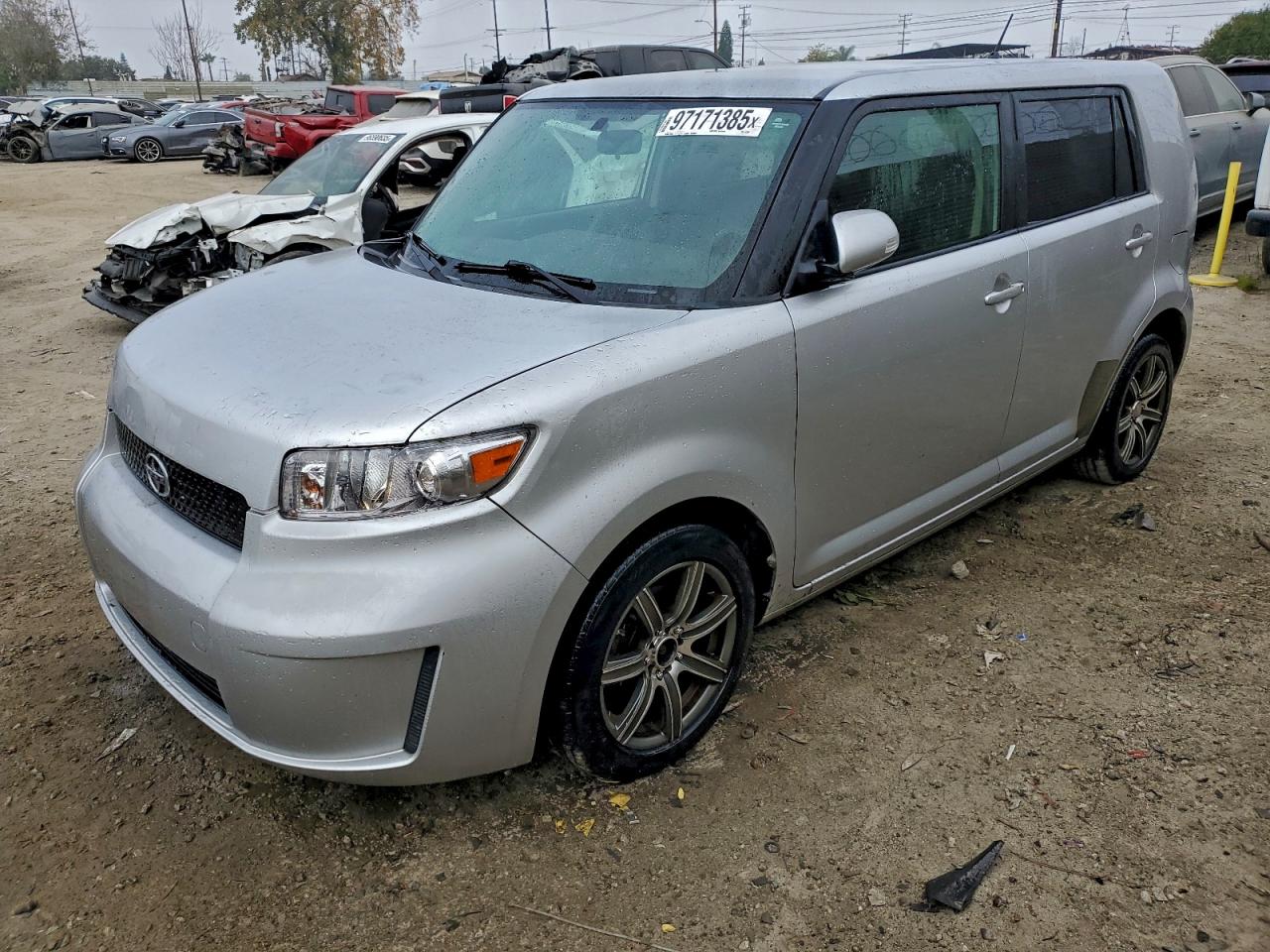 2010 TOYOTA SCION