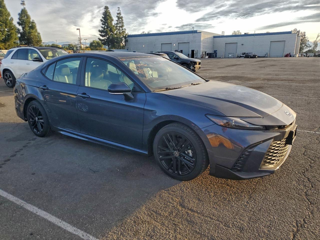 2026 TOYOTA CAMRY XSE photo 4