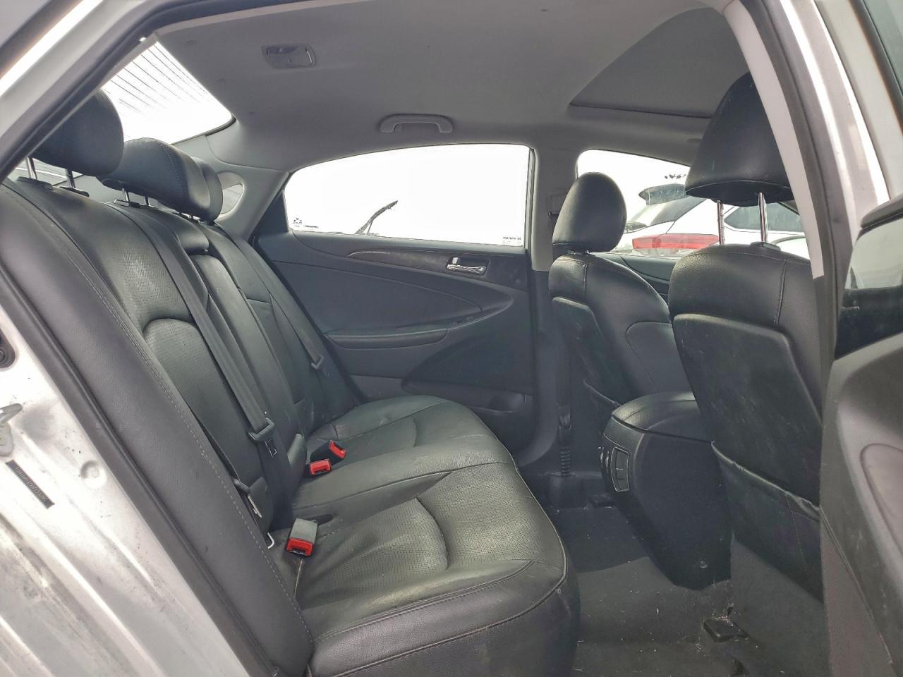 2014 HYUNDAI SONATA SE photo 10