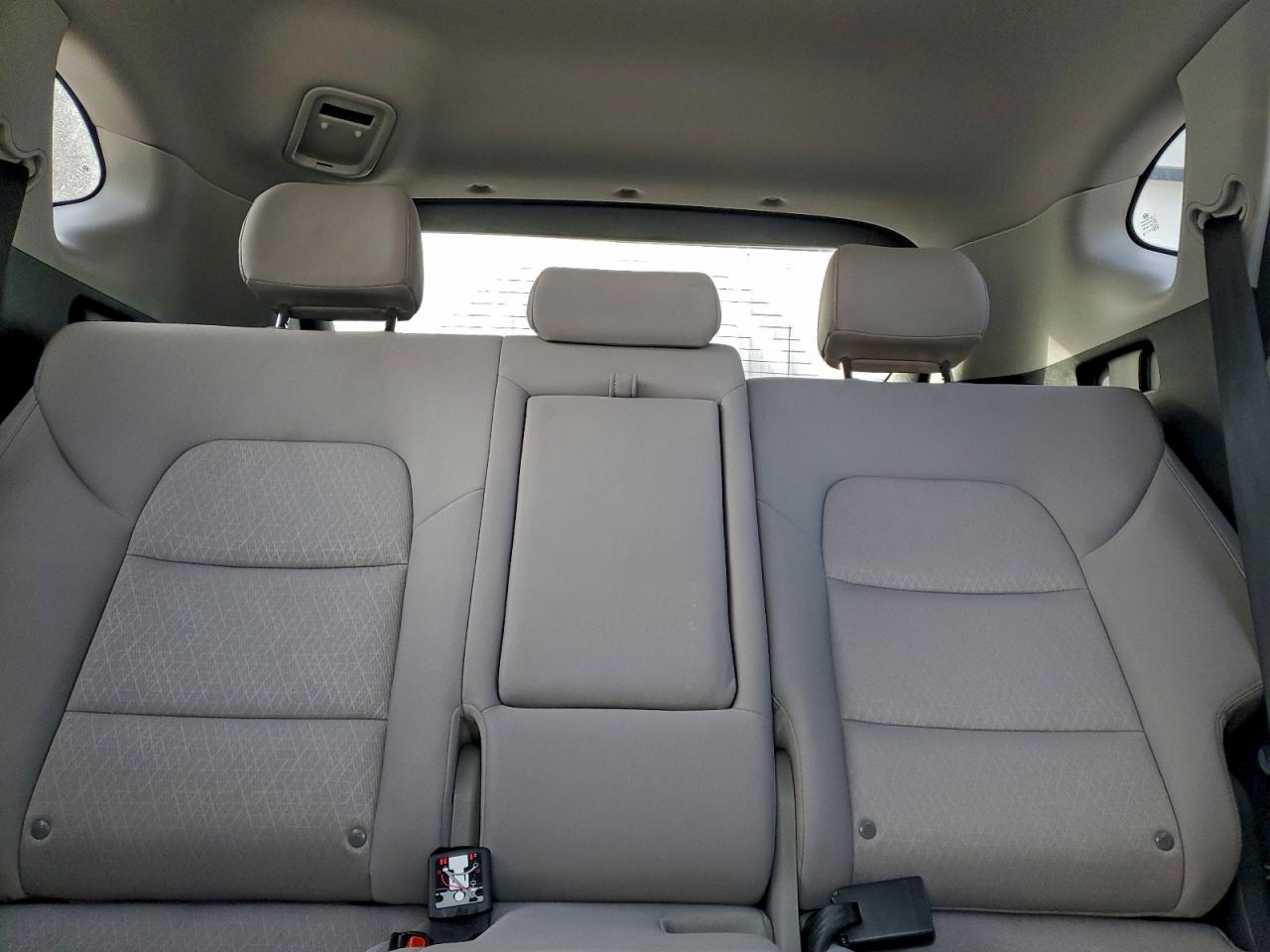 2018 HYUNDAI TUCSON SE photo 10
