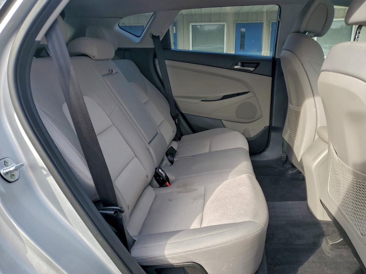2018 HYUNDAI TUCSON SE photo 11