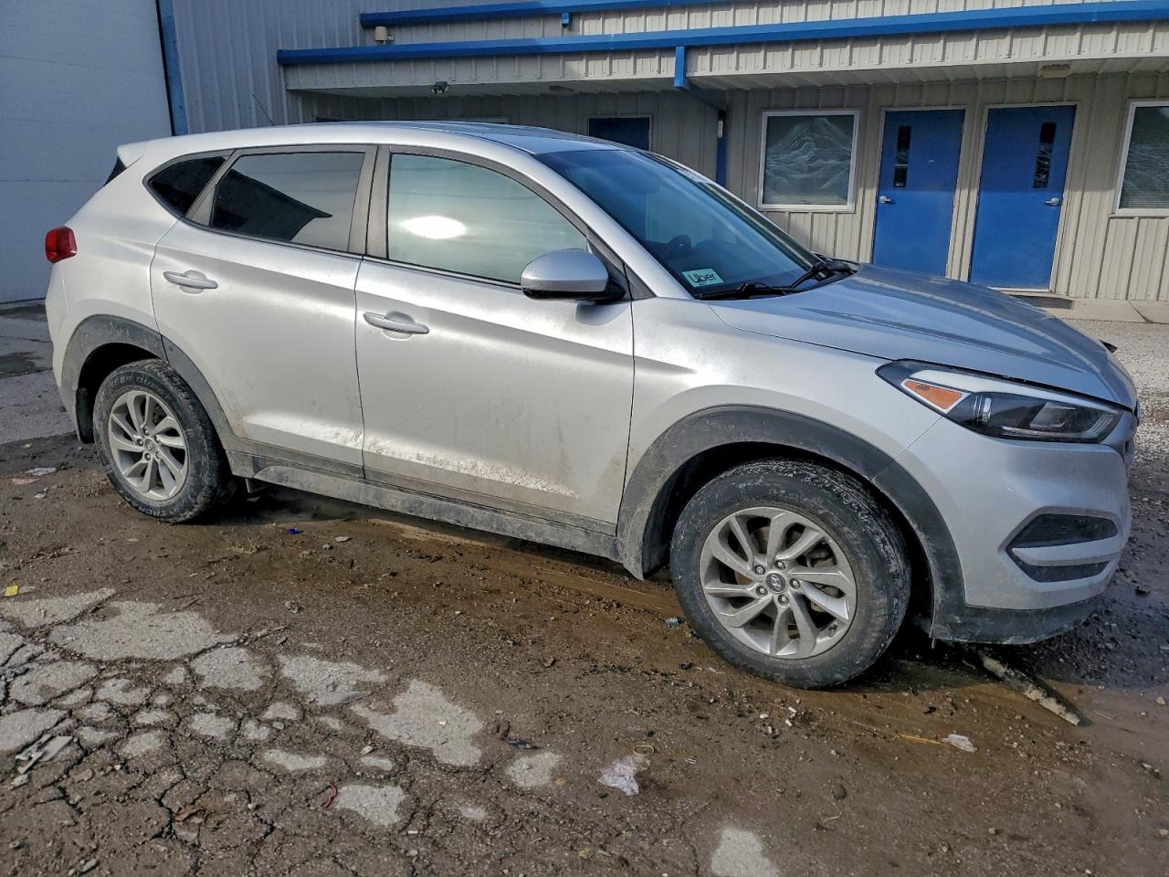 2018 HYUNDAI TUCSON SE photo 4