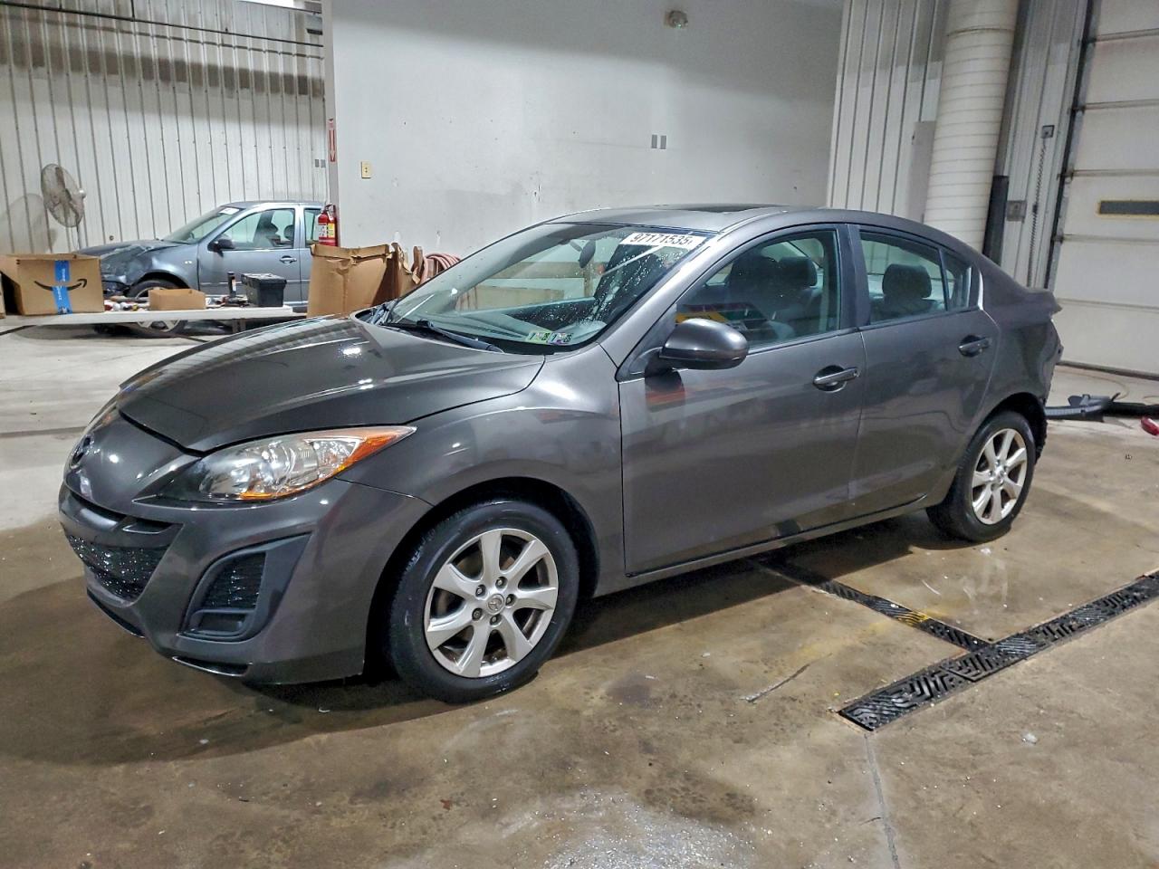 2010 MAZDA 3