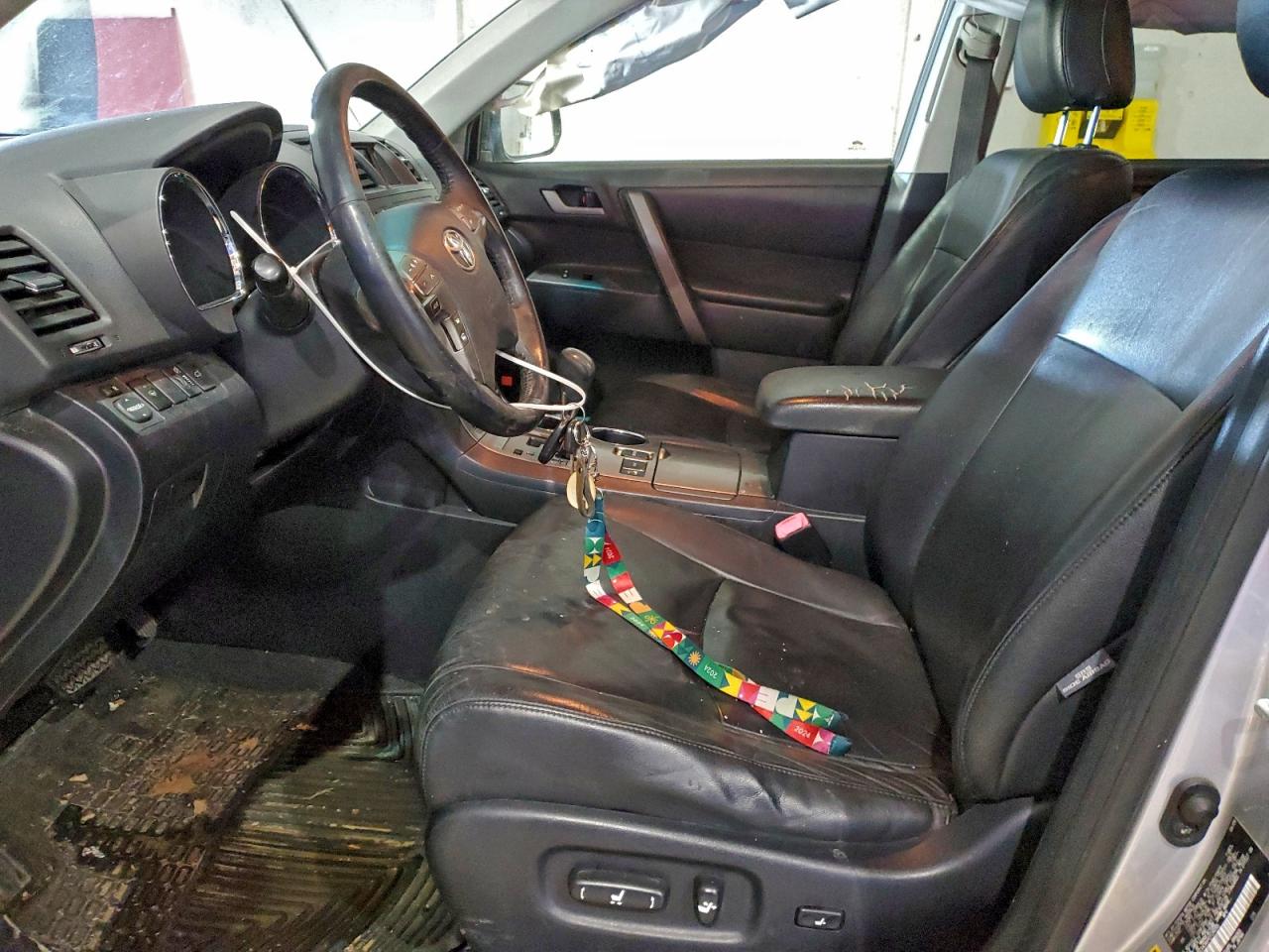 2009 TOYOTA HIGHLANDER SPORT photo 7