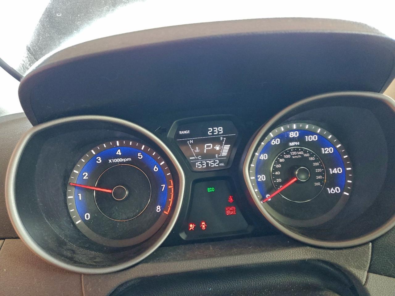 2015 HYUNDAI ELANTRA SE photo 9