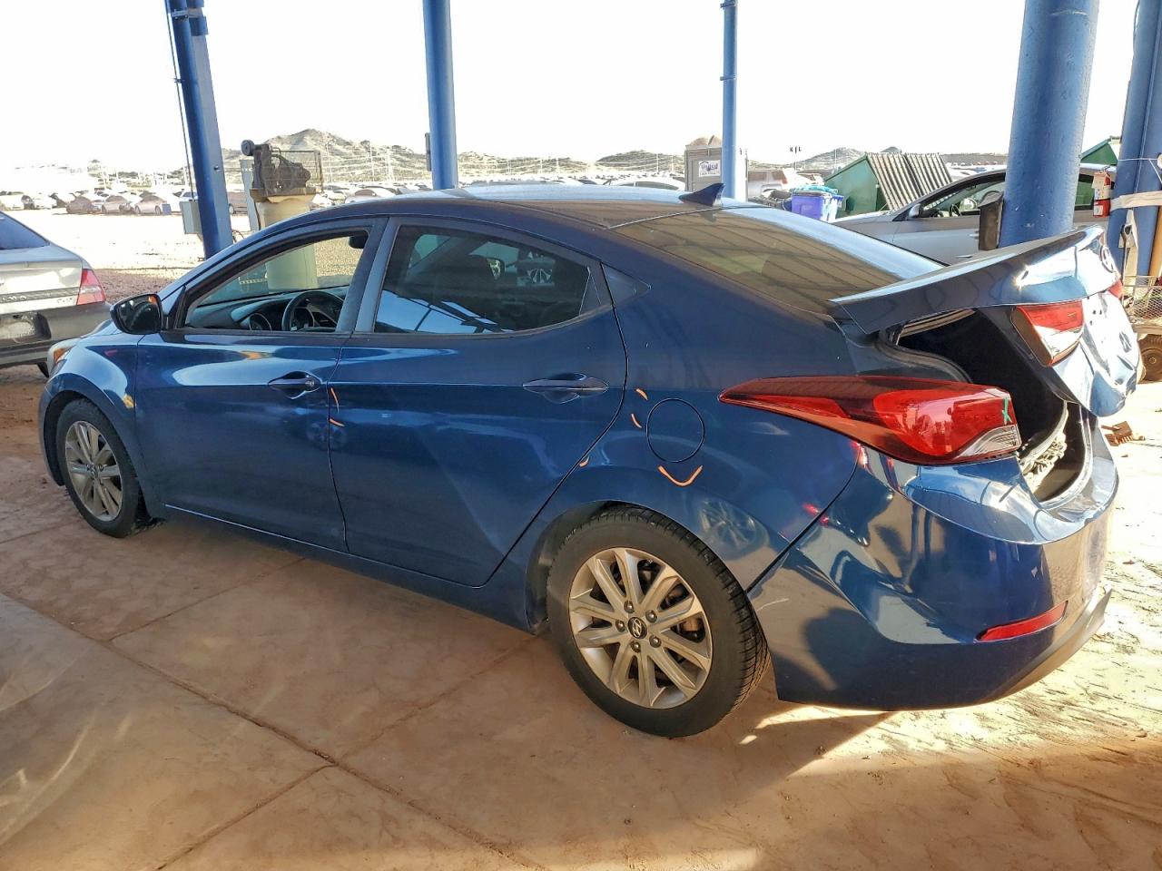 2015 HYUNDAI ELANTRA SE photo 2