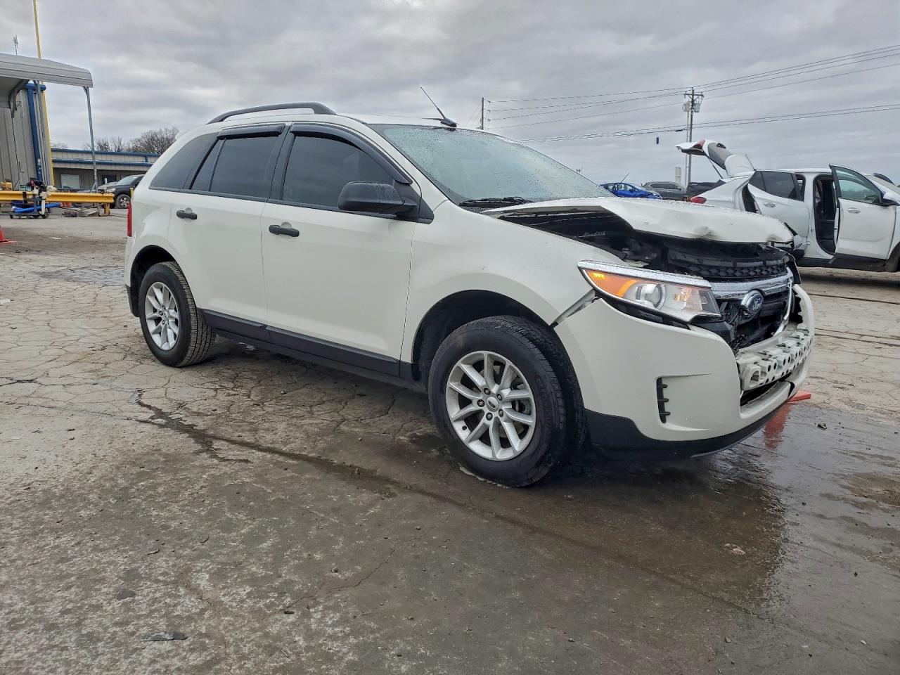 2013 FORD EDGE SE photo 4