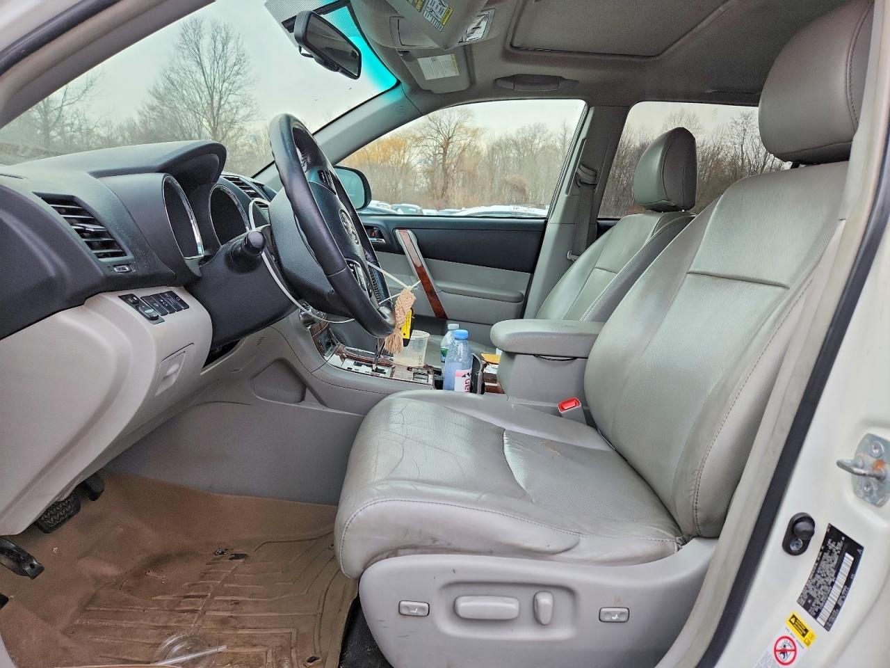 2012 TOYOTA HIGHLANDER LIMITED photo 7