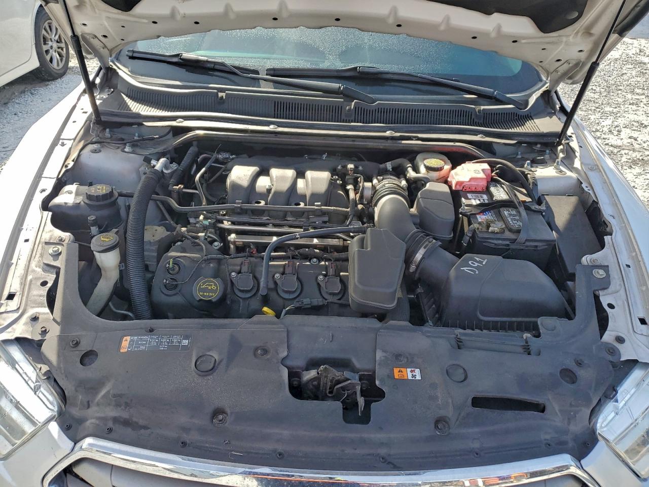 2016 FORD TAURUS SE photo 11