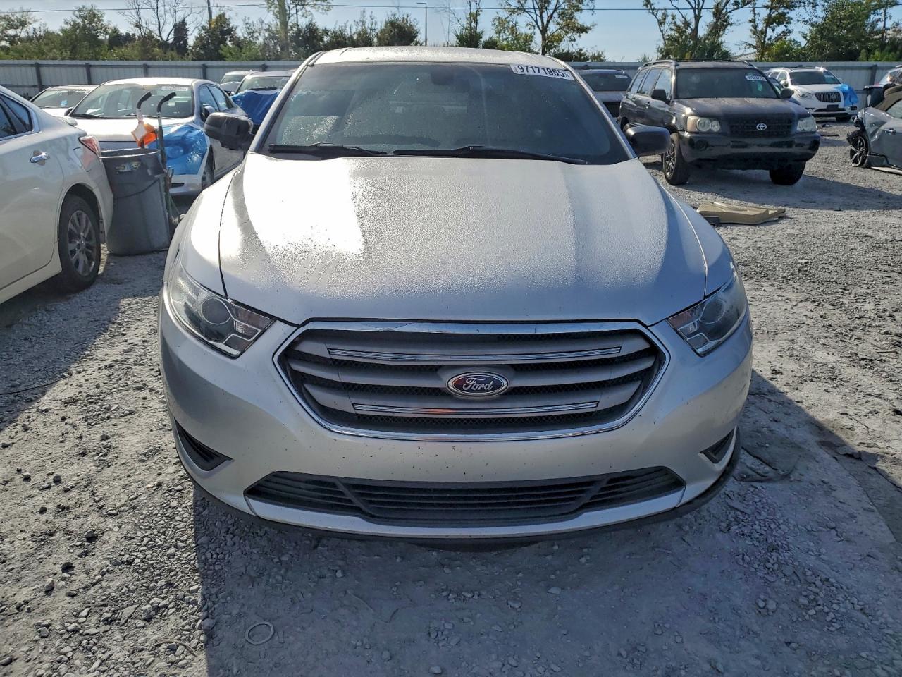 2016 FORD TAURUS SE photo 5