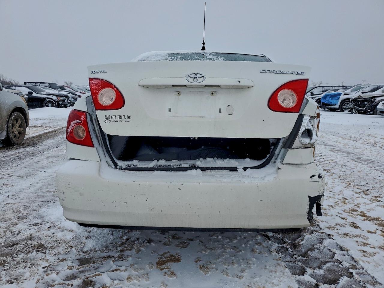 2005 TOYOTA COROLLA CE photo 6