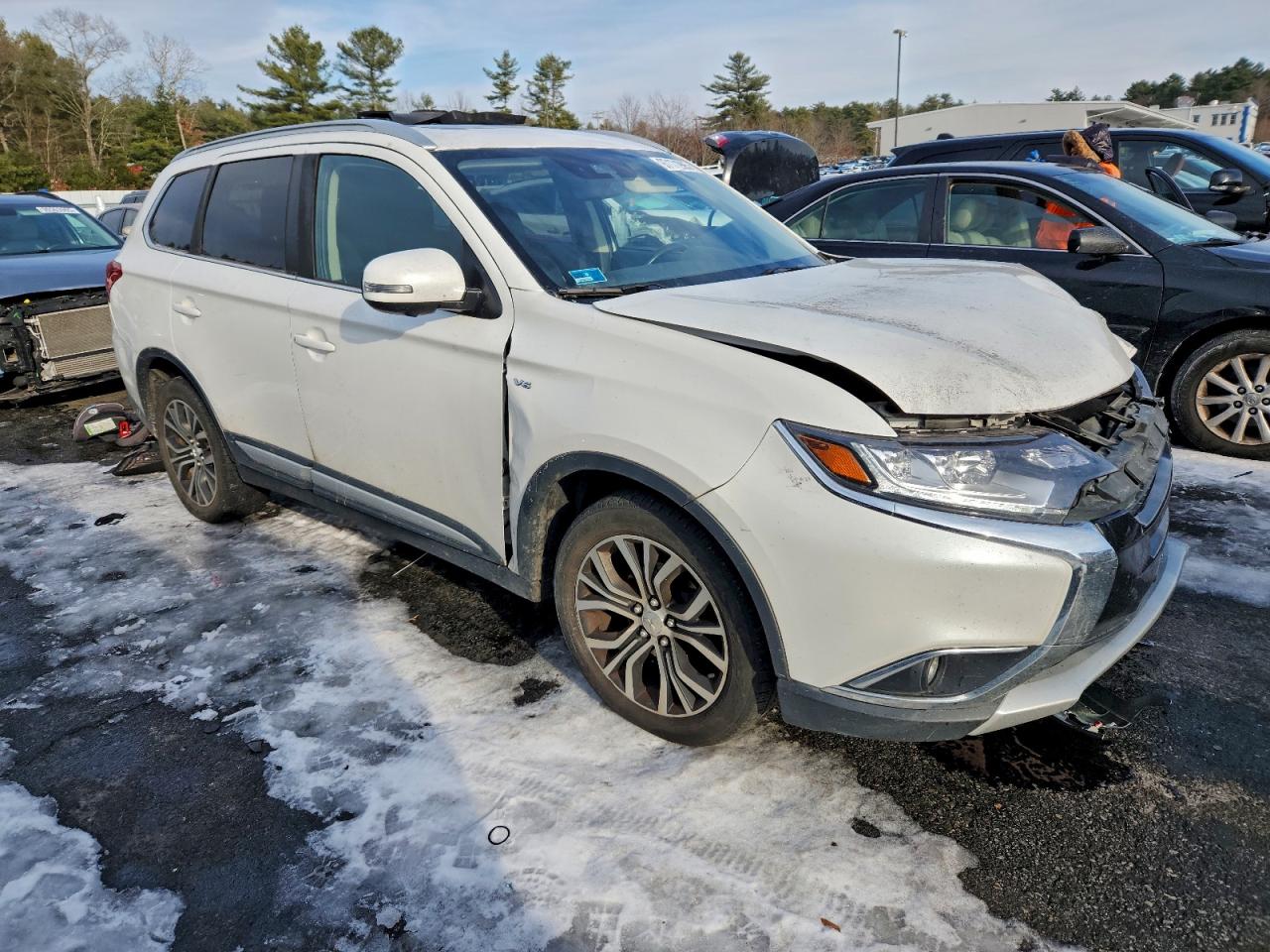 2018 MITSUBISHI OUTLANDER GT photo 4