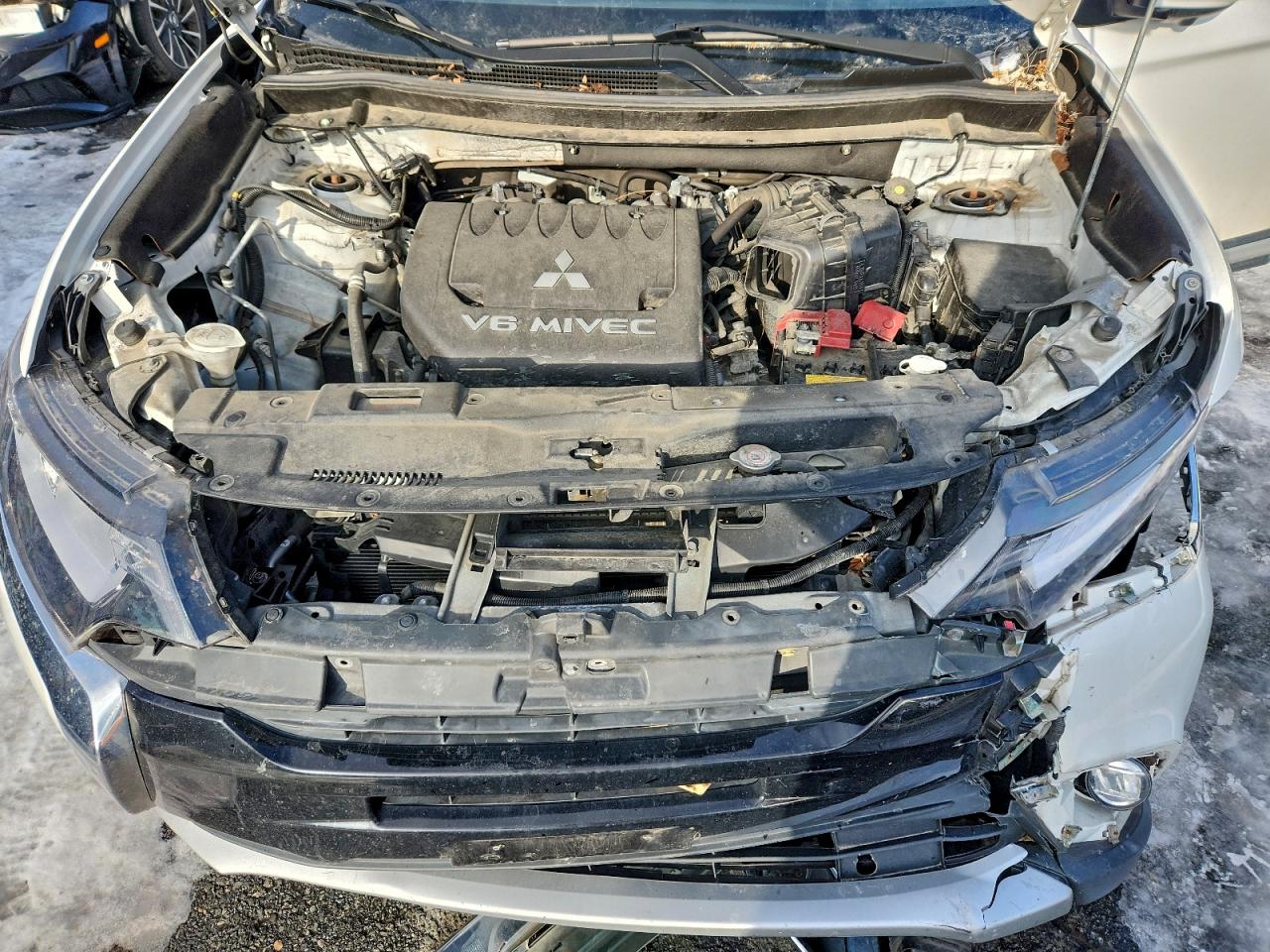 2018 MITSUBISHI OUTLANDER GT photo 12
