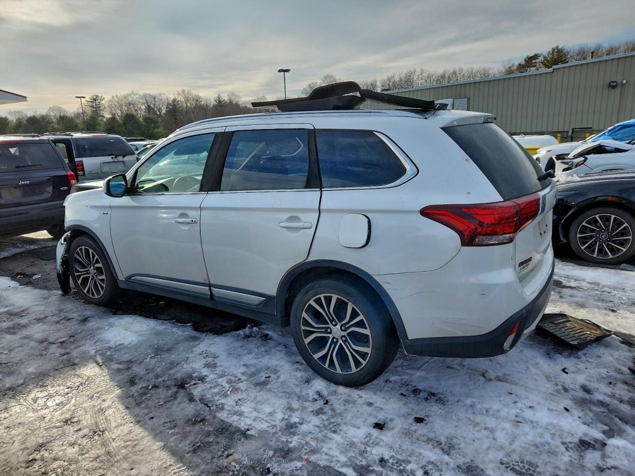 2018 MITSUBISHI OUTLANDER GT photo 2