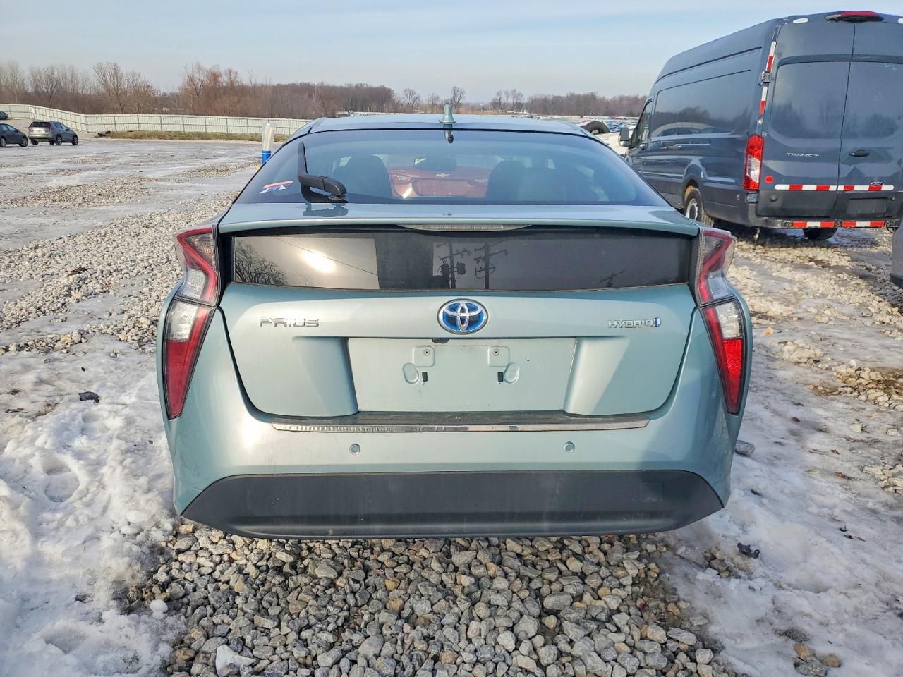 2017 TOYOTA PRIUS photo 6