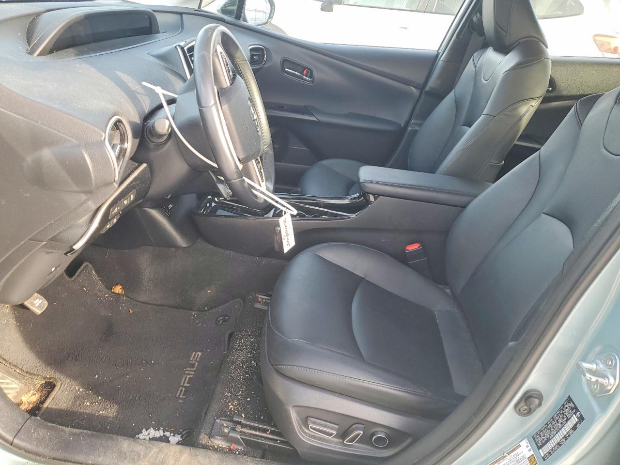 2017 TOYOTA PRIUS photo 7