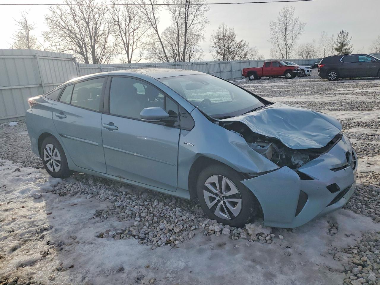 2017 TOYOTA PRIUS photo 4