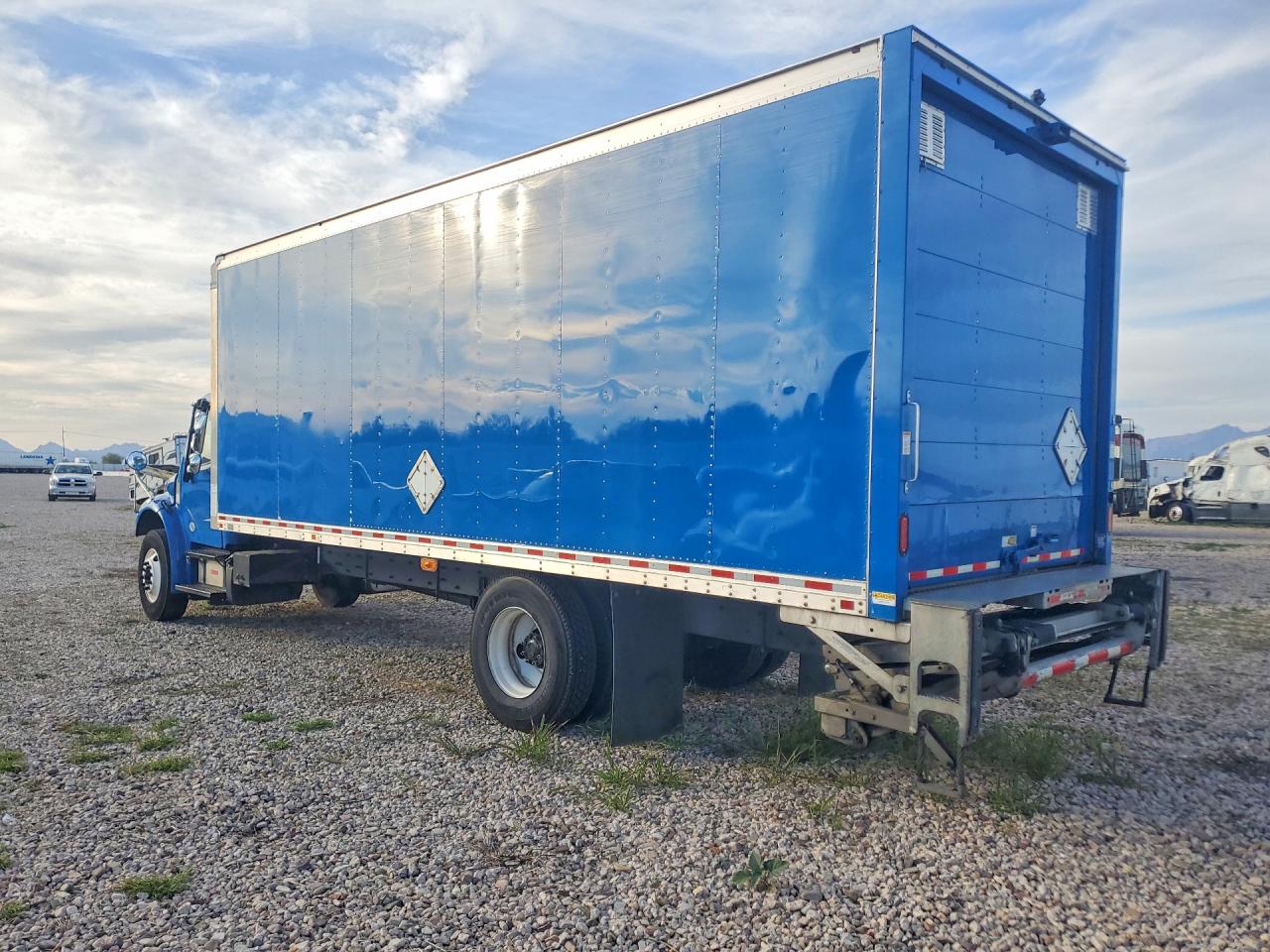 2020 FREIGHTLINER BUSINESS CLASS M2 BOX TRUCK photo 3