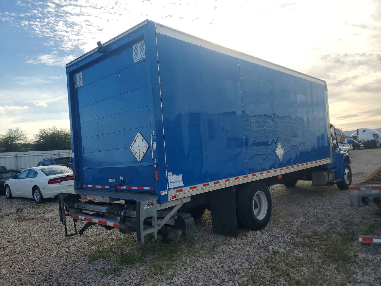 2020 FREIGHTLINER BUSINESS CLASS M2 BOX TRUCK photo 5