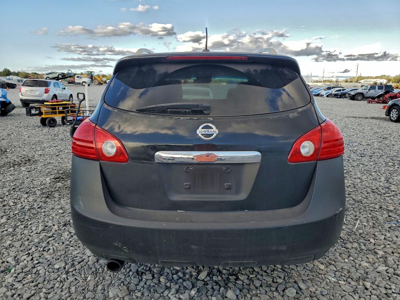 2011 NISSAN ROGUE S photo 6