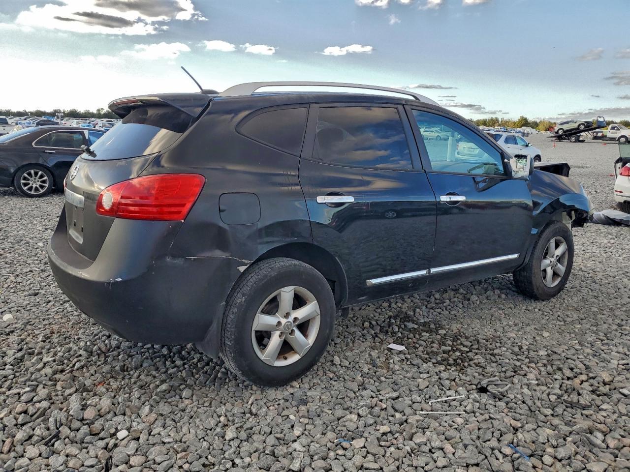 2011 NISSAN ROGUE S photo 3