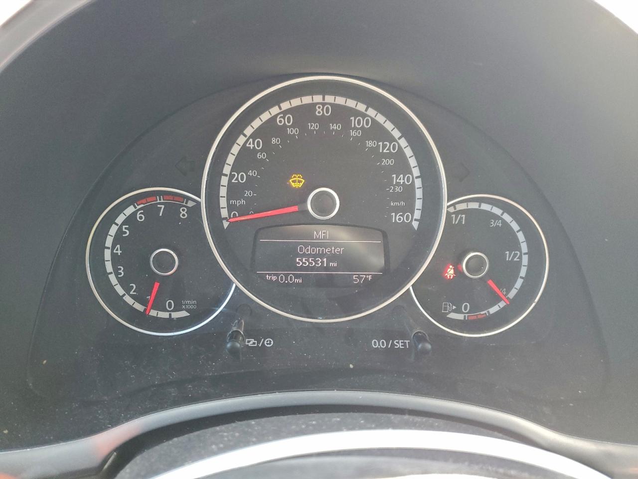 2016 VOLKSWAGEN BEETLE S/SE photo 9