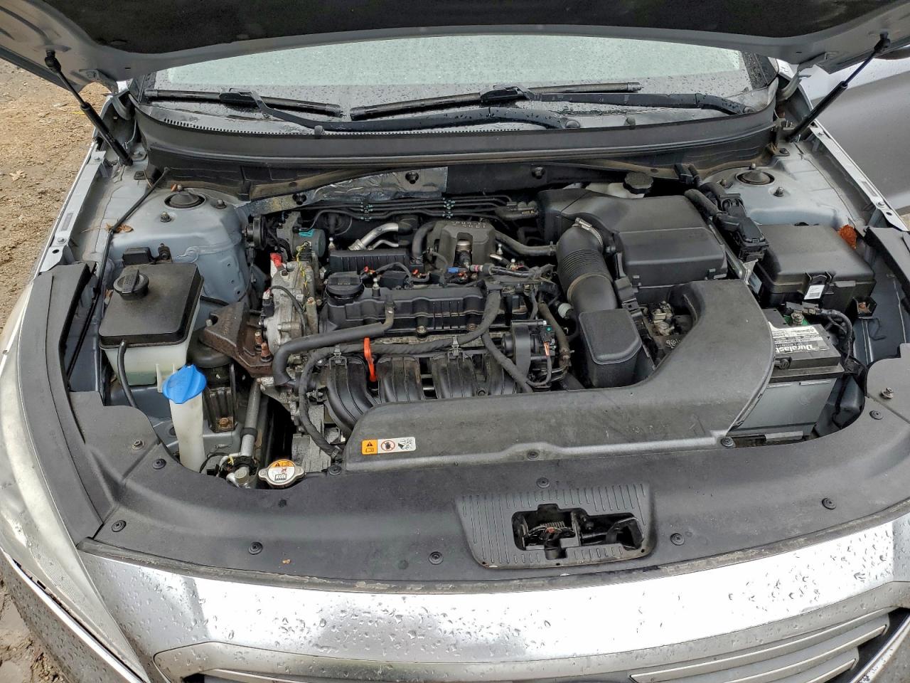 2015 HYUNDAI SONATA SE photo 11