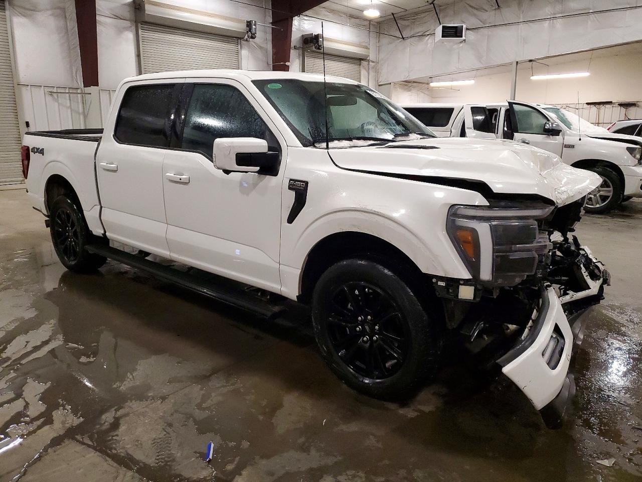 2024 FORD F150 PLATINUM photo 4