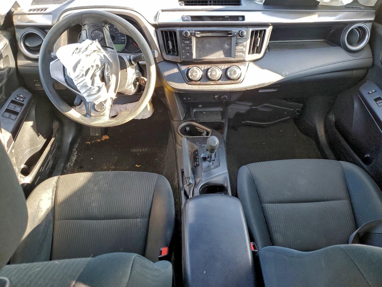 2016 TOYOTA RAV4 LE photo 8