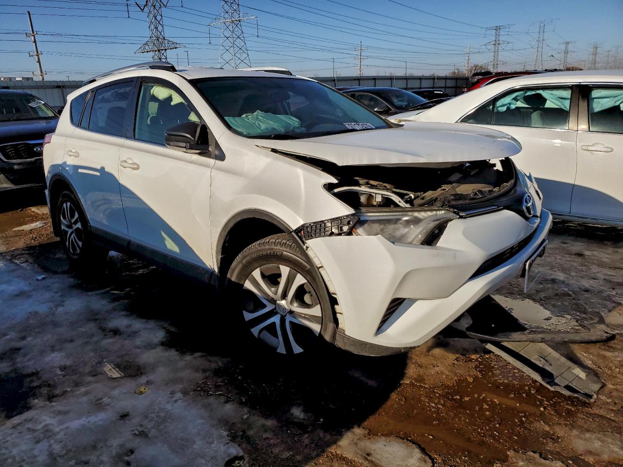 2016 TOYOTA RAV4 LE photo 4