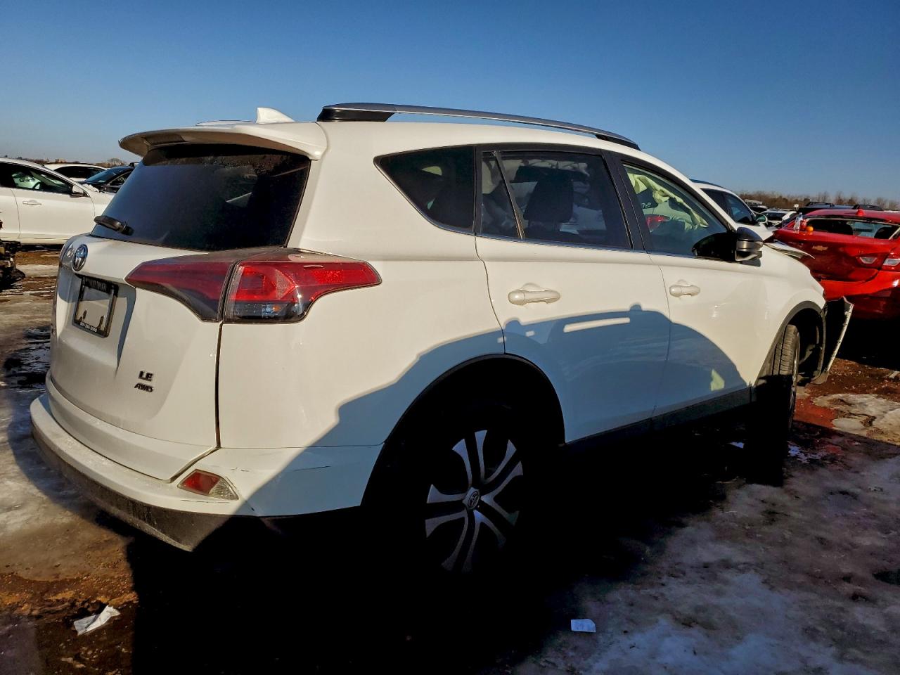 2016 TOYOTA RAV4 LE photo 3