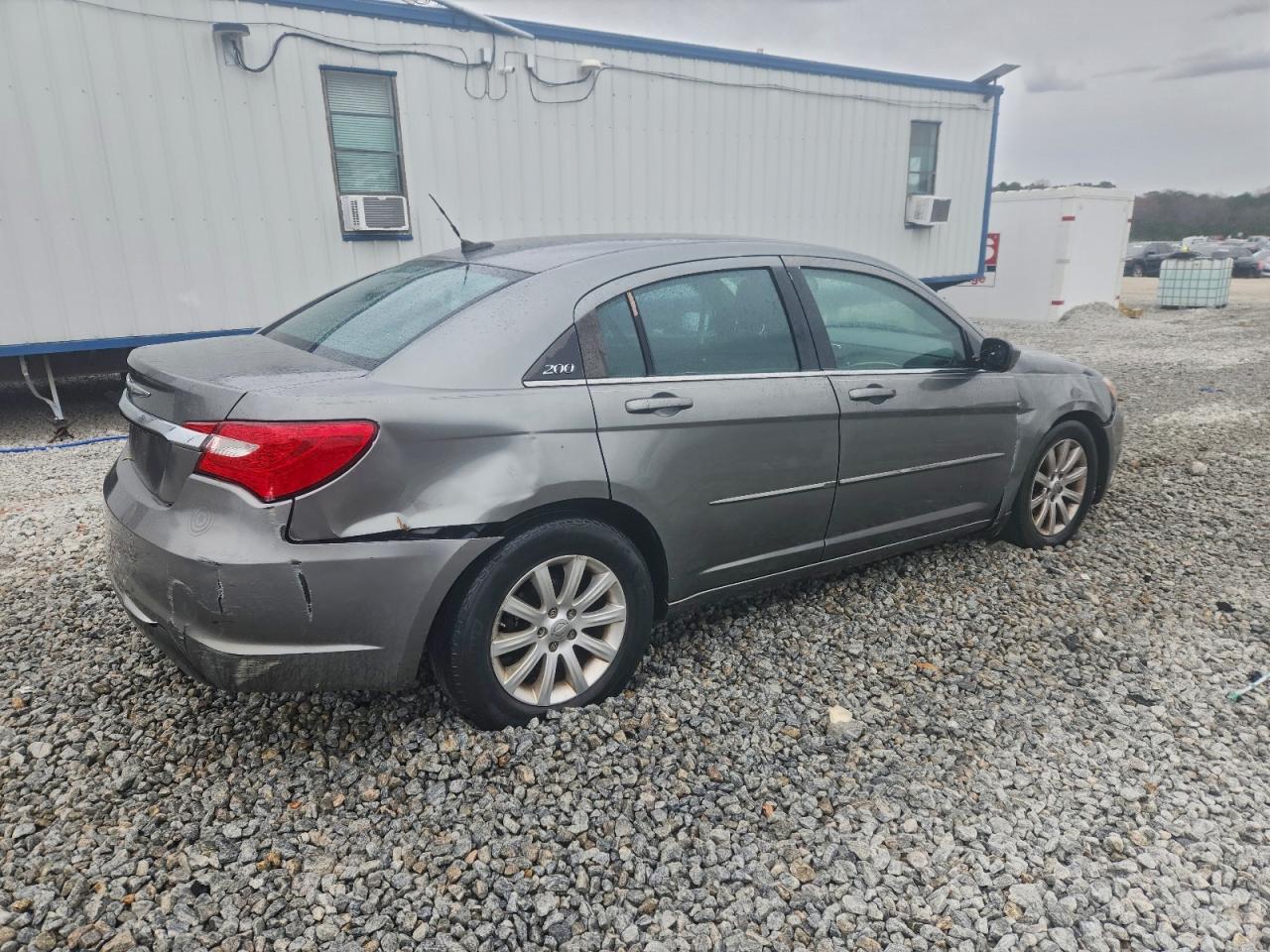 2013 CHRYSLER 200 TOURING photo 3
