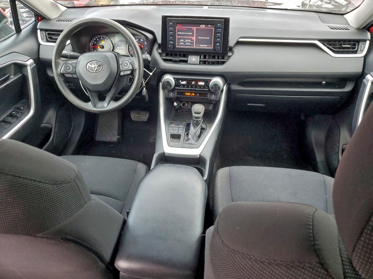 2019 TOYOTA RAV4 LE photo 8