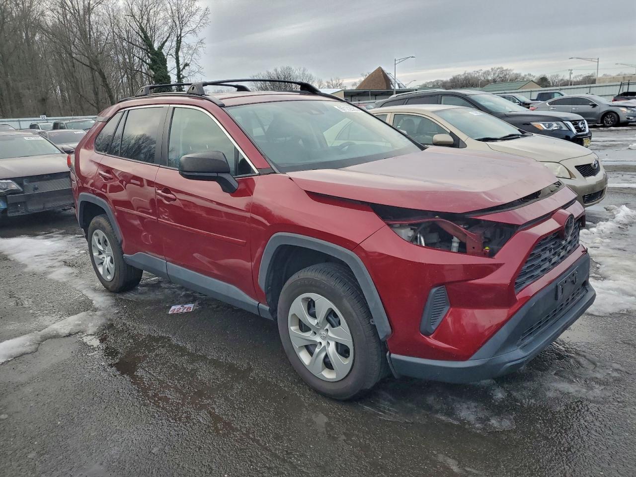 2019 TOYOTA RAV4 LE photo 4