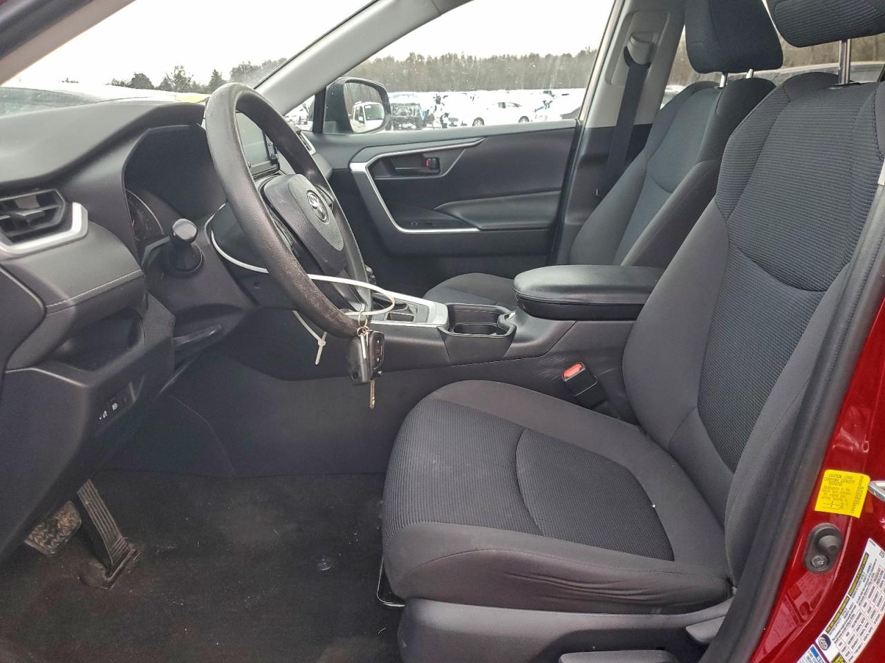2019 TOYOTA RAV4 LE photo 7