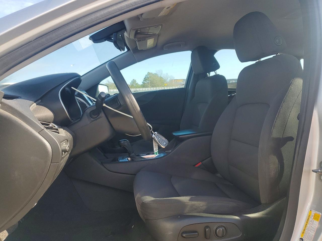 2018 CHEVROLET MALIBU LS photo 7