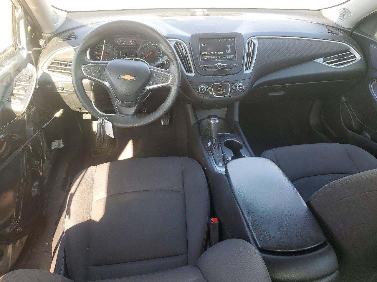 2018 CHEVROLET MALIBU LS photo 8