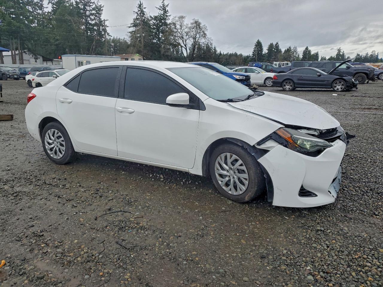 2018 TOYOTA COROLLA L photo 4