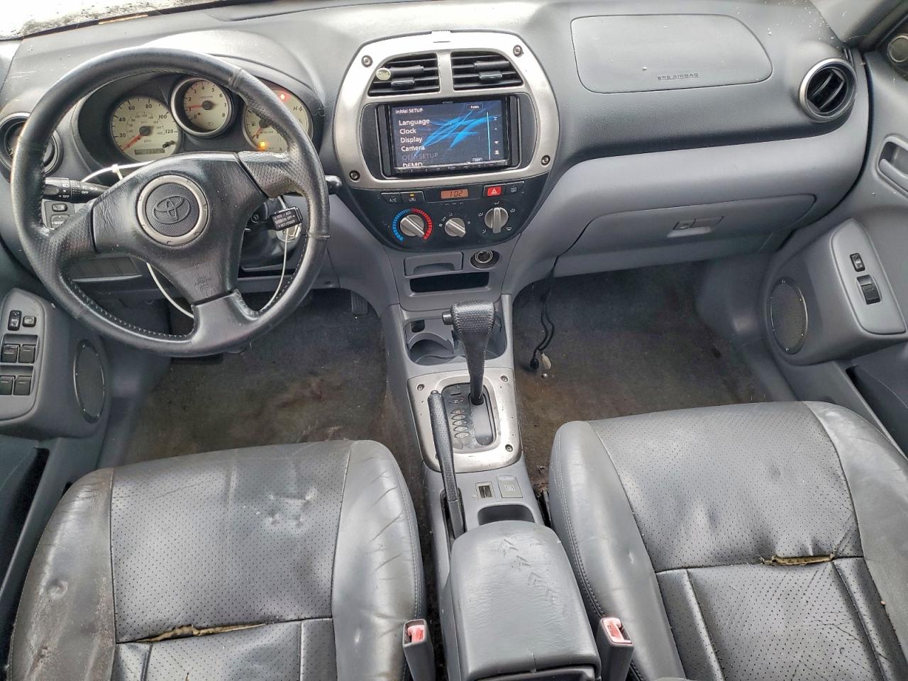 2002 TOYOTA RAV4 photo 8
