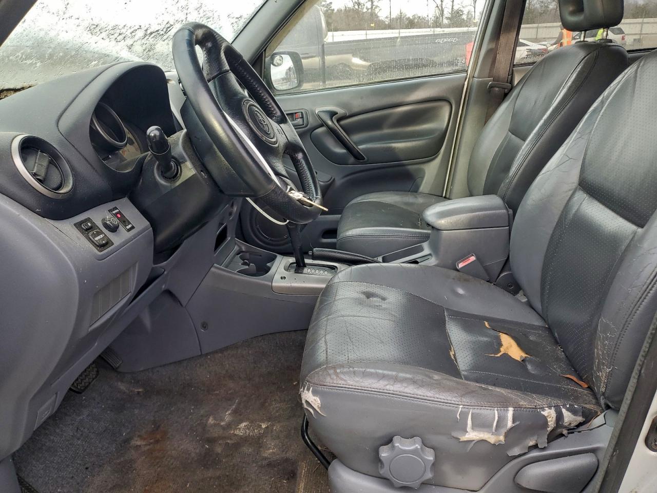 2002 TOYOTA RAV4 photo 7