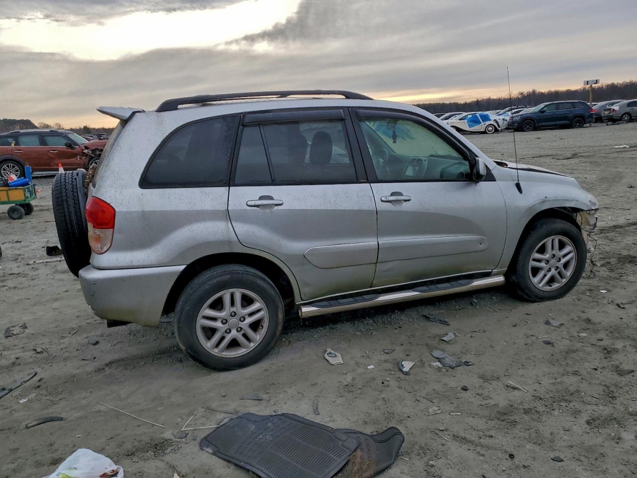 2002 TOYOTA RAV4 photo 3