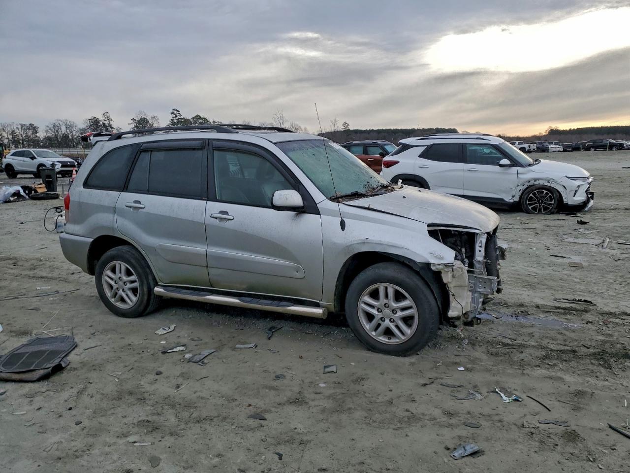 2002 TOYOTA RAV4 photo 4