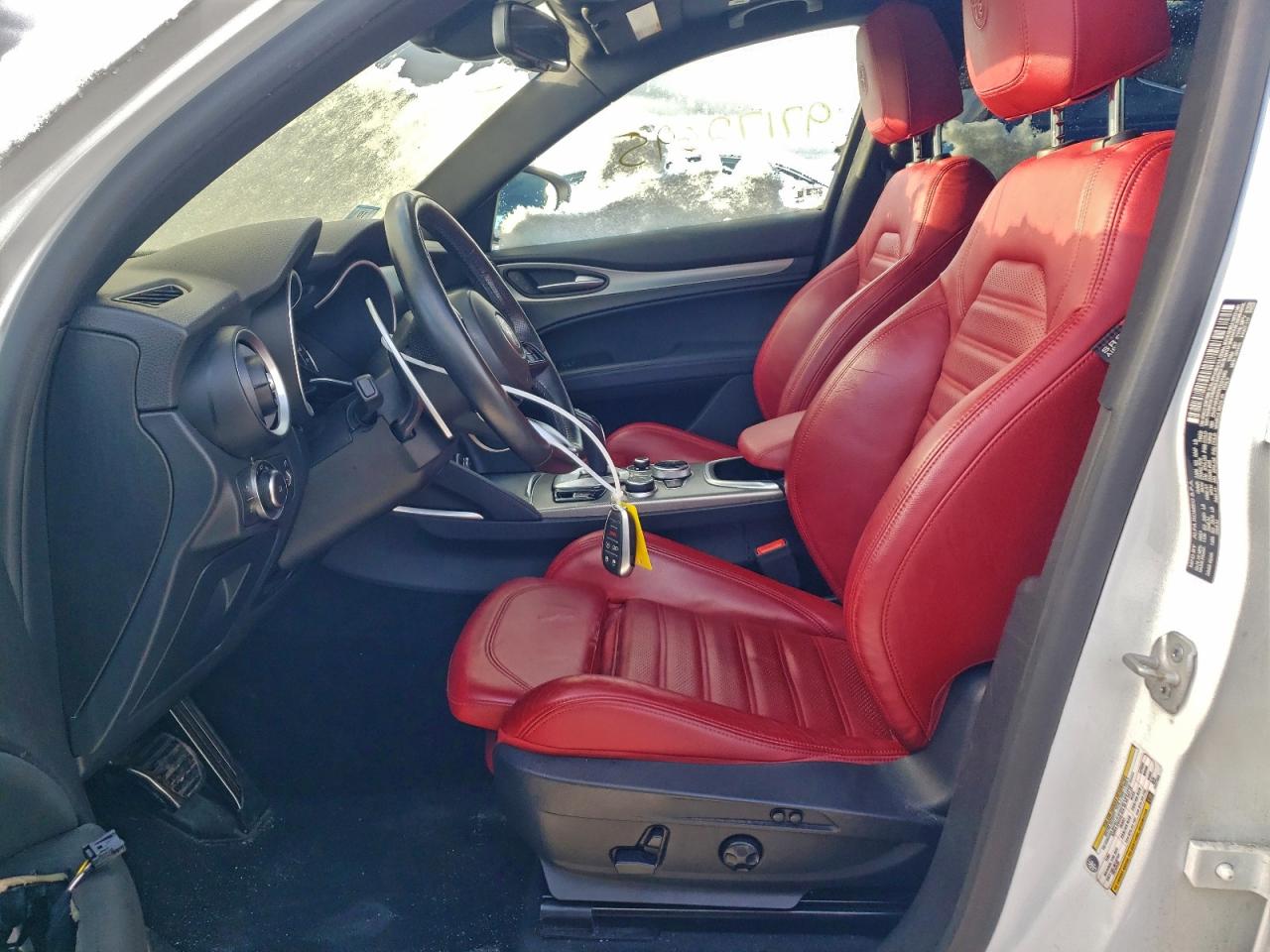 2022 ALFA ROMEO STELVIO TI photo 7